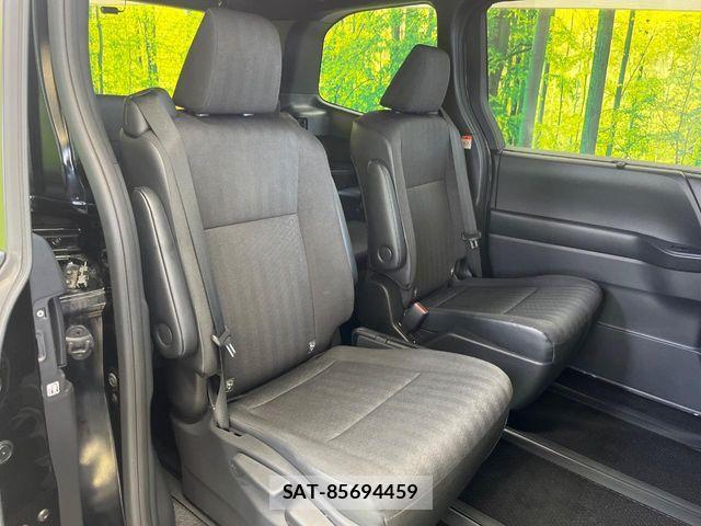 Toyota NOAH HYBRID 2023-01 8367757-8