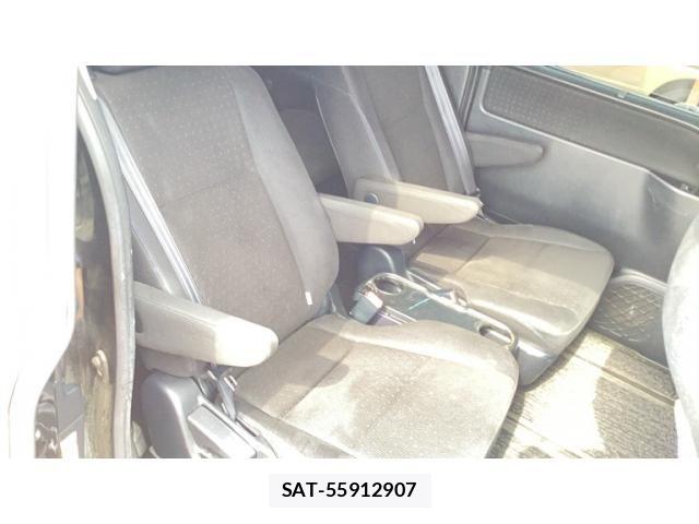 Toyota NOAH HYBRID 2015-06 8367769-20