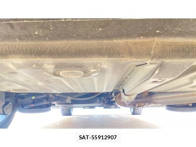 Toyota NOAH HYBRID 2015-06 8367769-7
