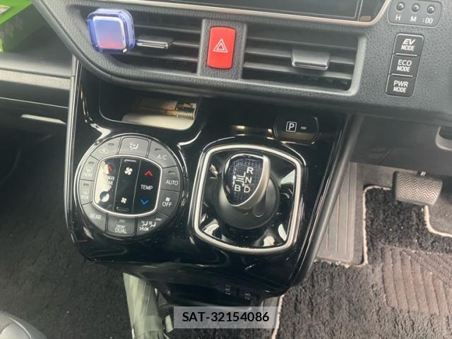 Toyota NOAH HYBRID 2021-08 8367761-17