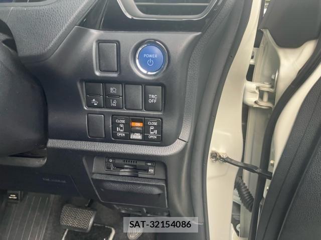Toyota NOAH HYBRID 2021-08 8367761-20