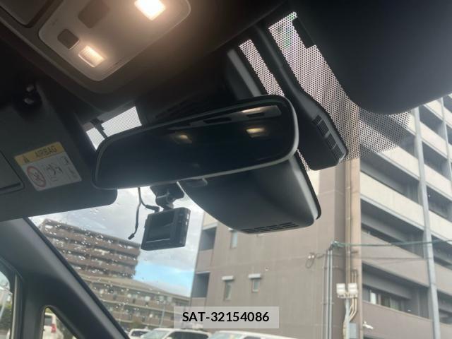 Toyota NOAH HYBRID 2021-08 8367761-21