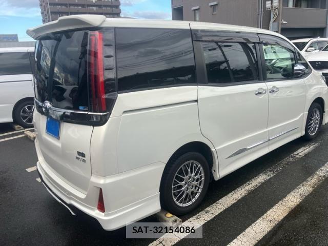 Toyota NOAH HYBRID 2021-08 8367761-7