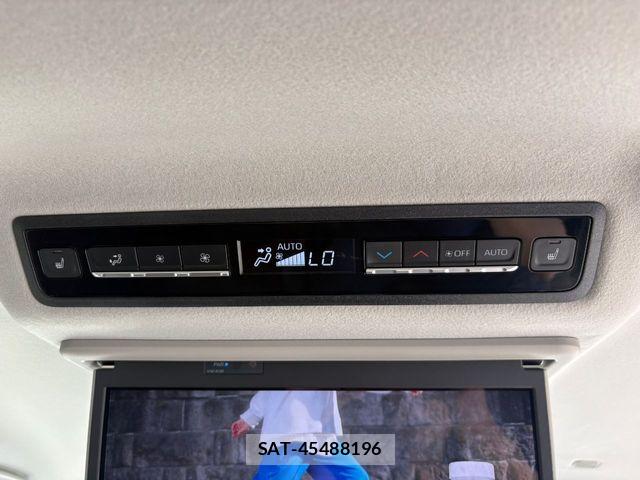 Toyota NOAH HYBRID 2023-09 8367755-17