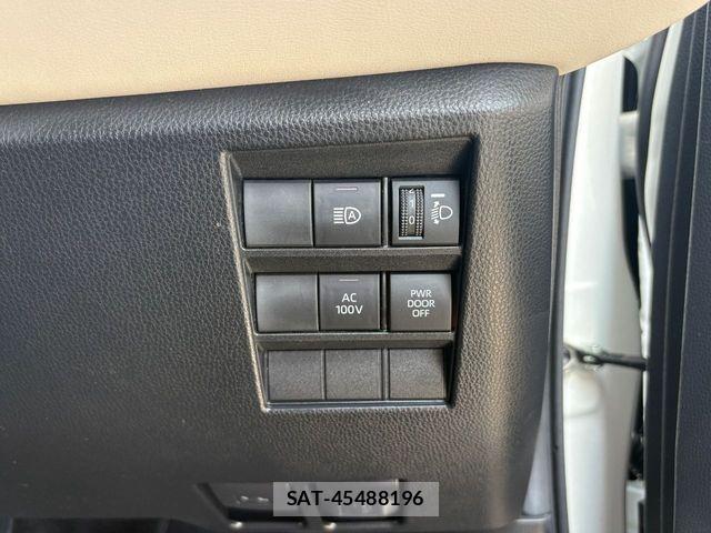 Toyota NOAH HYBRID 2023-09 8367755-19