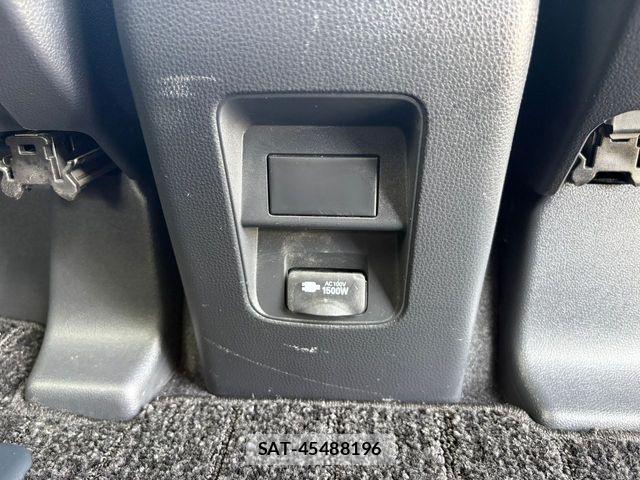 Toyota NOAH HYBRID 2023-09 8367755-25