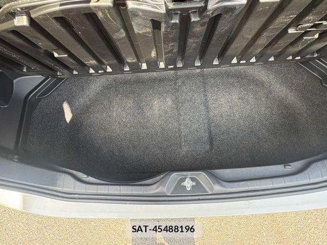 Toyota NOAH HYBRID 2023-09 8367755-26