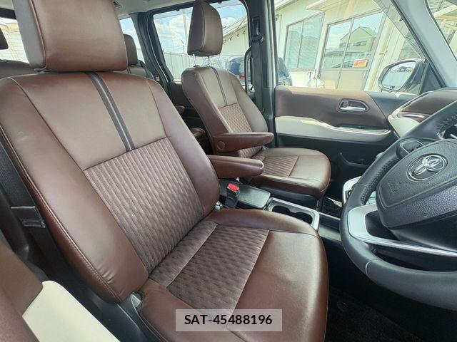 Toyota NOAH HYBRID 2023-09 8367755-3