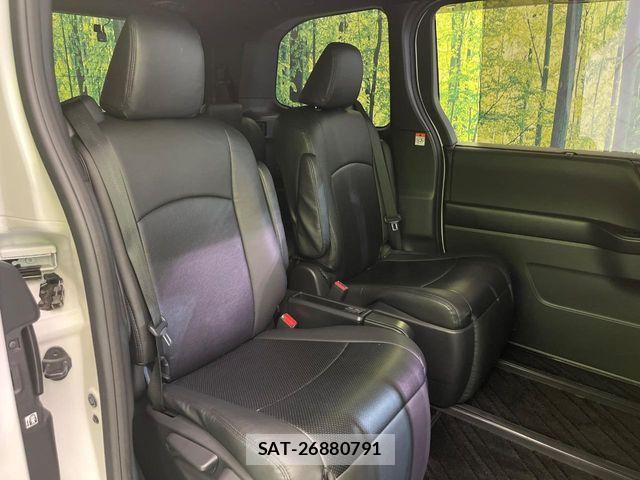 Toyota NOAH HYBRID 2023-03 8367750-8