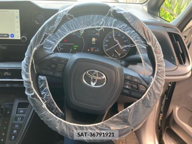 Toyota NOAH HYBRID 2024-09 8367762-23