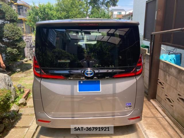Toyota NOAH HYBRID 2024-09 8367762-3