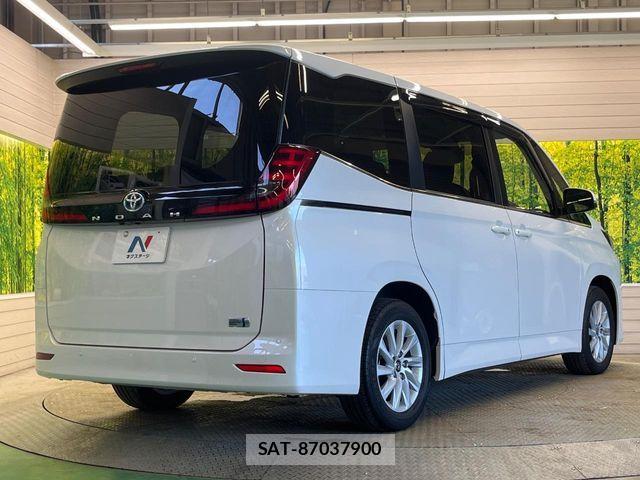 Toyota NOAH HYBRID 2024-12 8367758-17