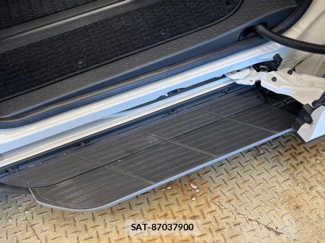 Toyota NOAH HYBRID 2024-12 8367758-5