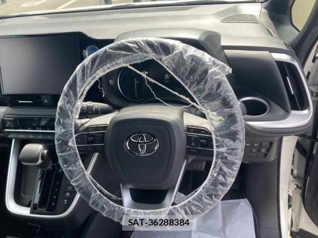 Toyota NOAH HYBRID 2023-03 8367759-8