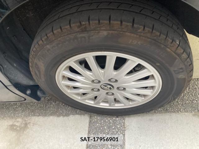 Toyota NOAH HYBRID 2015-11 8367765-9