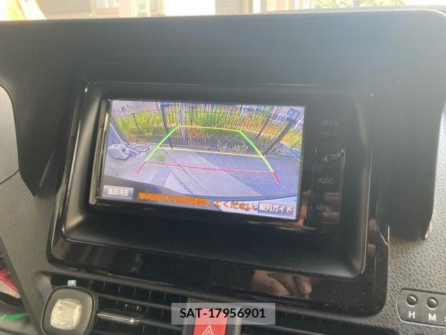 Toyota NOAH HYBRID 2015-11 8367765-23
