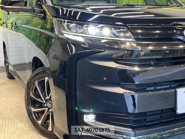 Toyota NOAH HYBRID 2024-02 8367754-12