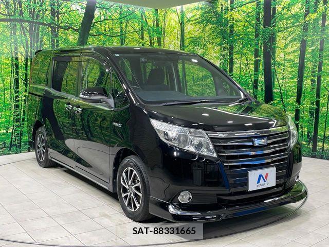Toyota NOAH HYBRID 2014-06 8367764-15