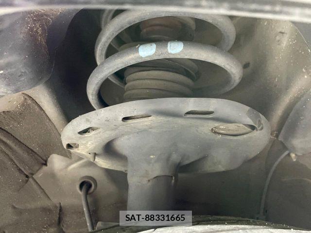 Toyota NOAH HYBRID 2014-06 8367764-19