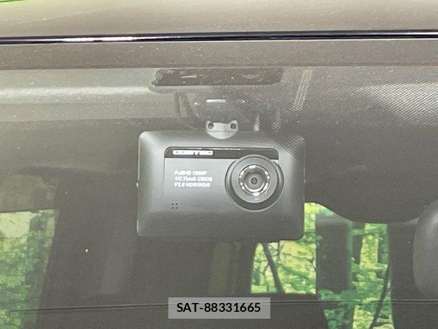 Toyota NOAH HYBRID 2014-06 8367764-5
