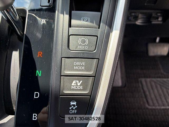 Toyota NOAH HYBRID 2024-01 8371972-18