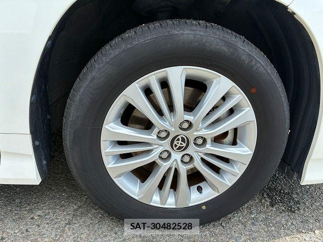 Toyota NOAH HYBRID 2024-01 8371972-28