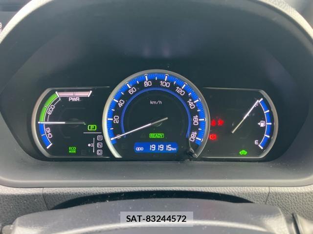 Toyota NOAH HYBRID 2015-06 8371973-17