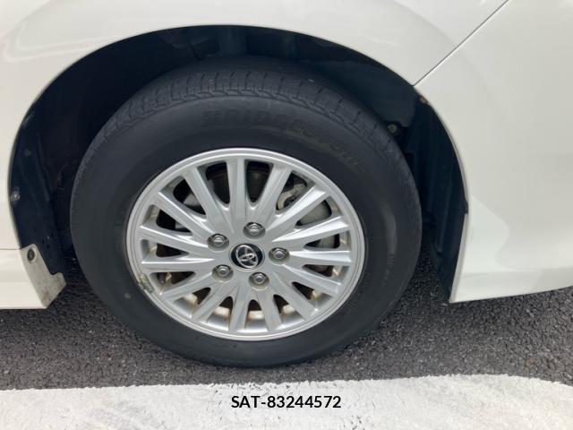 Toyota NOAH HYBRID 2015-06 8371973-6