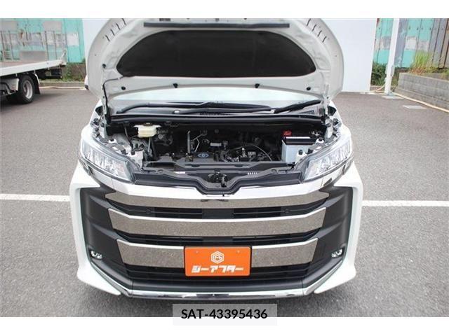 Toyota NOAH HYBRID 2022-05 8371971-29