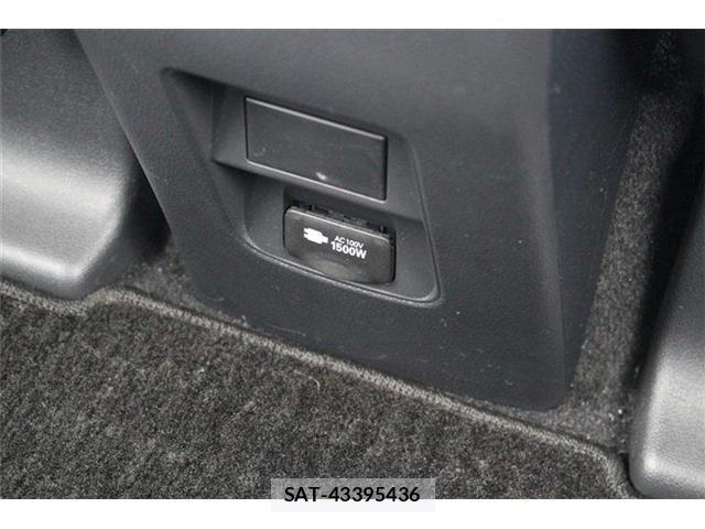 Toyota NOAH HYBRID 2022-05 8371971-6