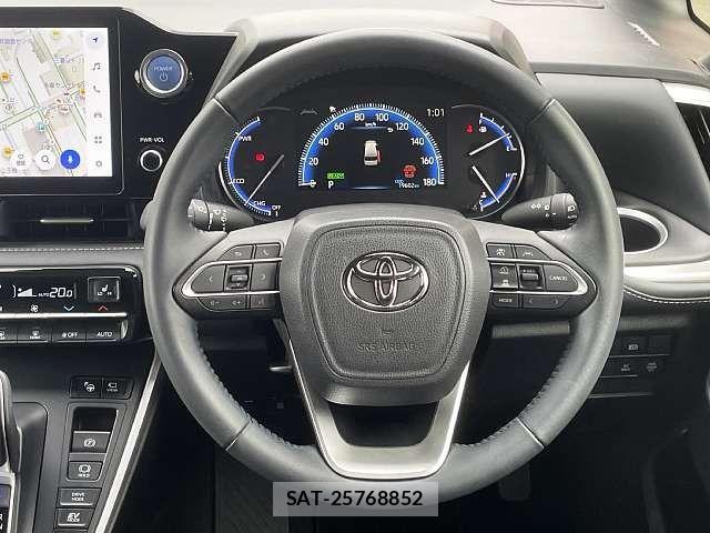 Toyota NOAH HYBRID 2022-07 8414020-4