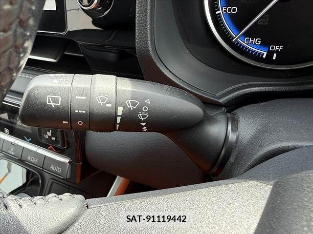 Toyota NOAH HYBRID 2023-03 8414024-25