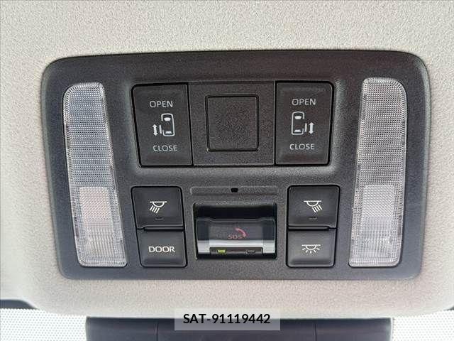 Toyota NOAH HYBRID 2023-03 8414024-29