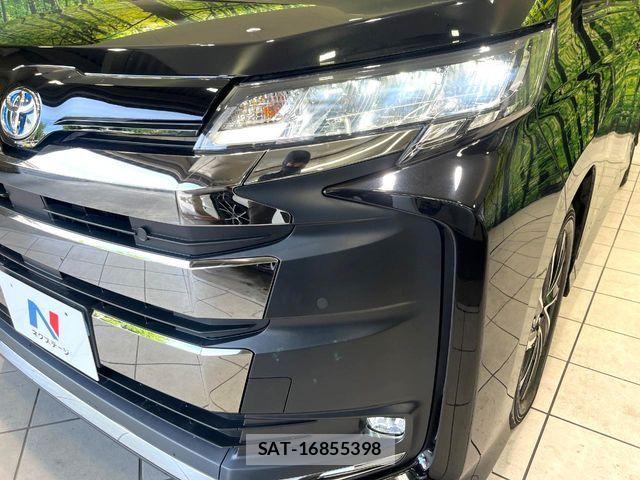 Toyota NOAH HYBRID 2022-11 8438606-11