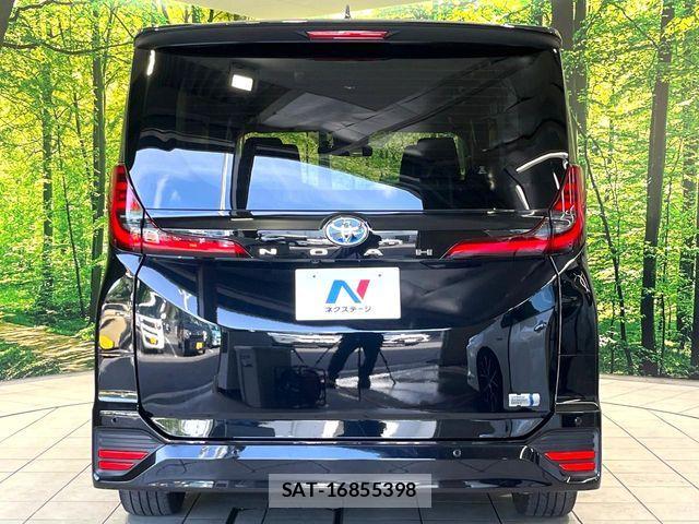 Toyota NOAH HYBRID 2022-11 8438606-14