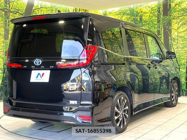 Toyota NOAH HYBRID 2022-11 8438606-16