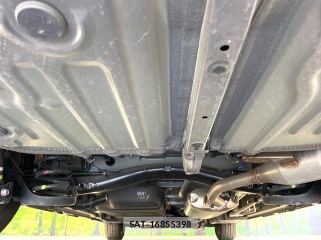Toyota NOAH HYBRID 2022-11 8438606-18