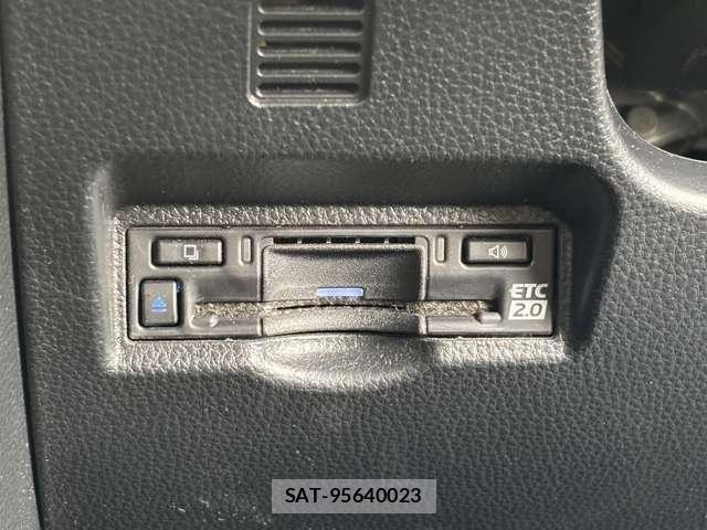 Toyota NOAH HYBRID 2024-10 8438617-20
