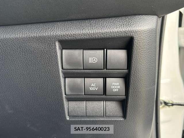 Toyota NOAH HYBRID 2024-10 8438617-21