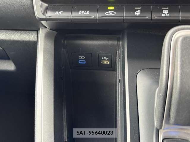 Toyota NOAH HYBRID 2024-10 8438617-23