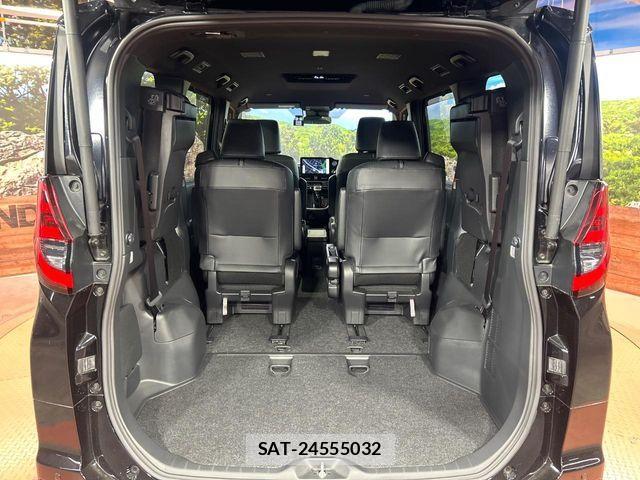 Toyota NOAH HYBRID 2022-04 8438604-10