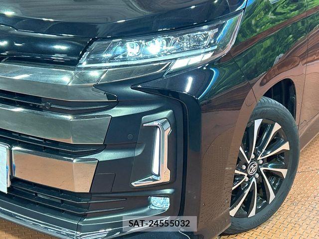 Toyota NOAH HYBRID 2022-04 8438604-12