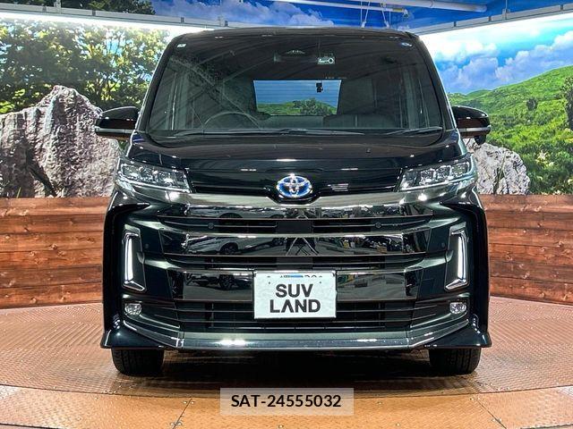 Toyota NOAH HYBRID 2022-04 8438604-14