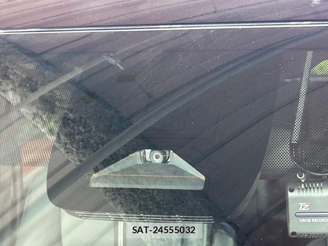 Toyota NOAH HYBRID 2022-04 8438604-4