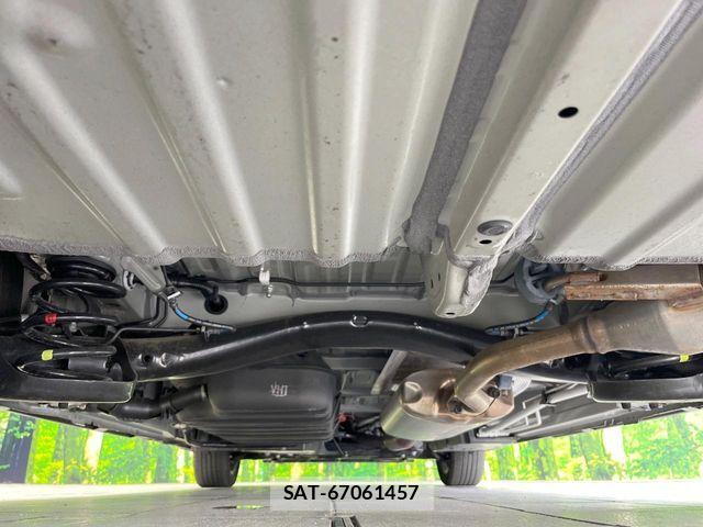 Toyota NOAH HYBRID 2025-05 8438607-18