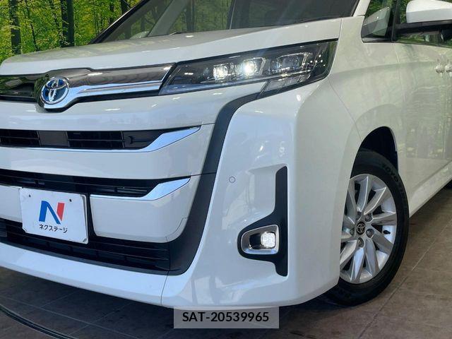 Toyota NOAH HYBRID 2022-09 8438036-12