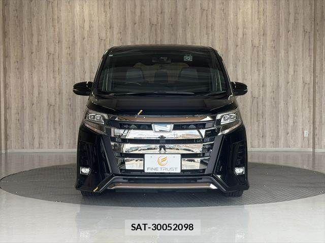 Toyota NOAH HYBRID 2020-01 8458094-14