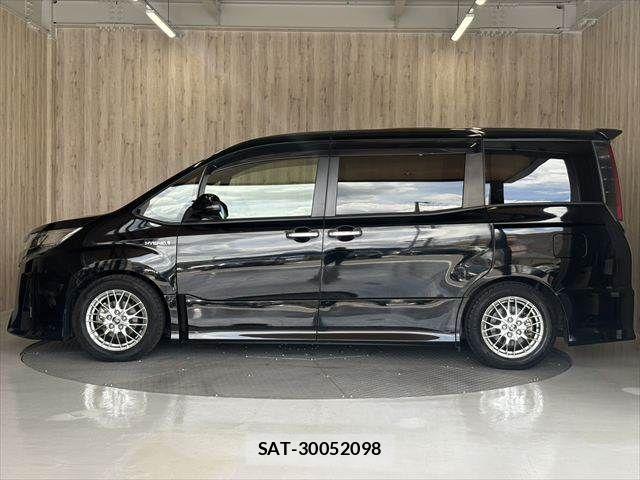 Toyota NOAH HYBRID 2020-01 8458094-20