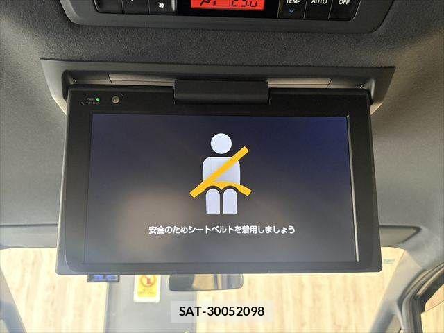 Toyota NOAH HYBRID 2020-01 8458094-6