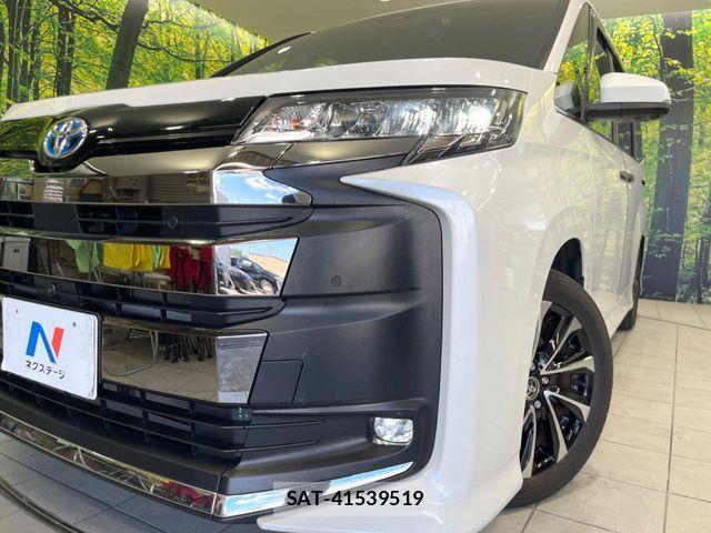 Toyota NOAH HYBRID 2023-05 8458093-12